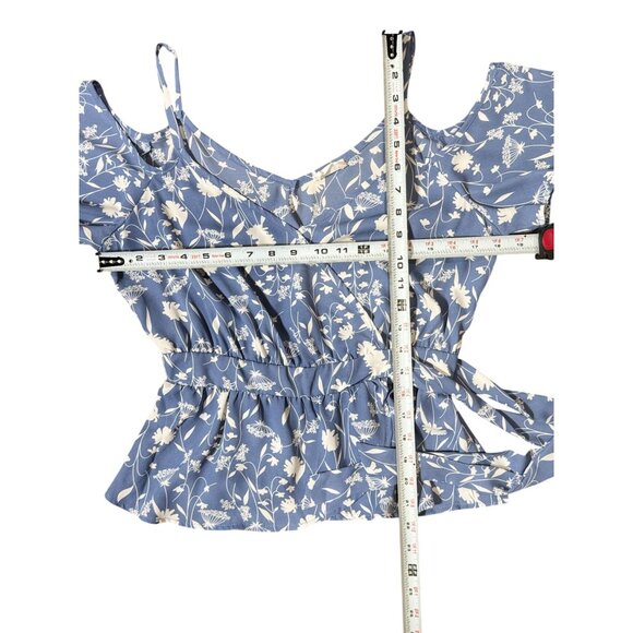 NEW Sienna Sky Blouse Top Womens M Blue white Floral Cold Shoulder Short Sleeve - Picture 7 of 12